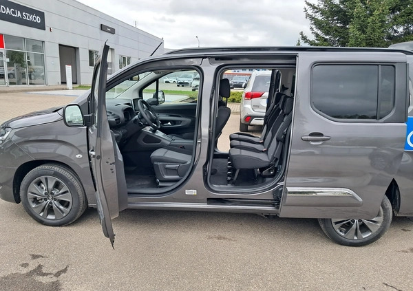 Toyota Proace City Verso cena 207281 przebieg: 5, rok produkcji 2024 z Skaryszew małe 352